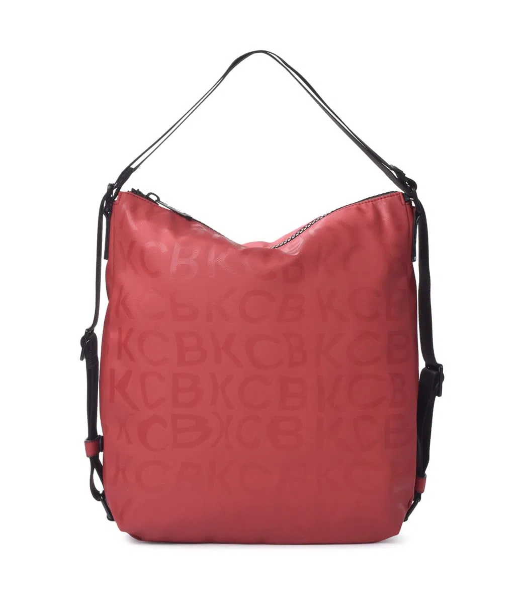 Bolso Mochila KCB Stamp | Versatilidad y Estilo | Diseño Convertible y Espacioso | Perfecto para el Día a Día | Asas Ajustables | 100% Vegano | Color Cereza