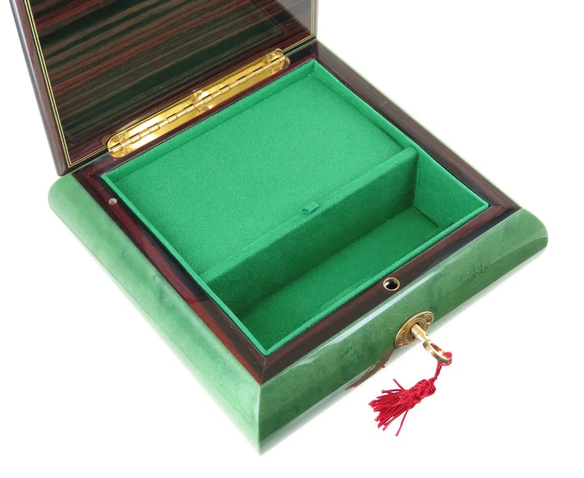 Caja de música para joyas/joyero musical de madera teñida verde claro con marquetería bailarines y mecanismo musical de resorte de 18 notas - El vals de Amélie Poulain (Yann Tiersen).
