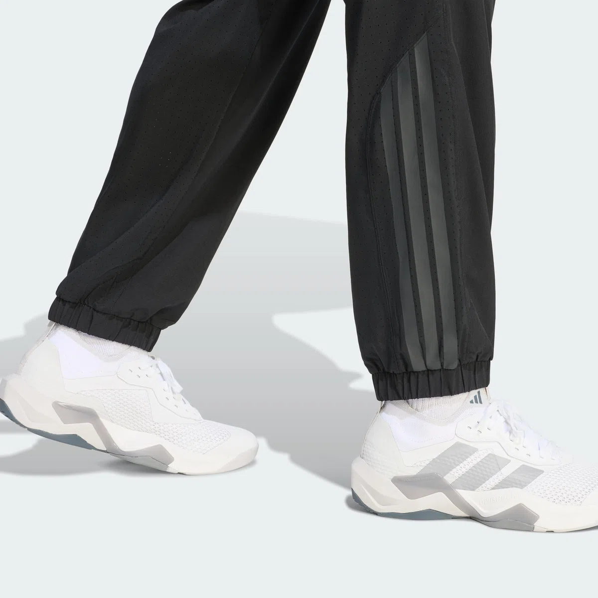 adidas Men's PANTALÓN DE Entrenamiento Tech Essentials